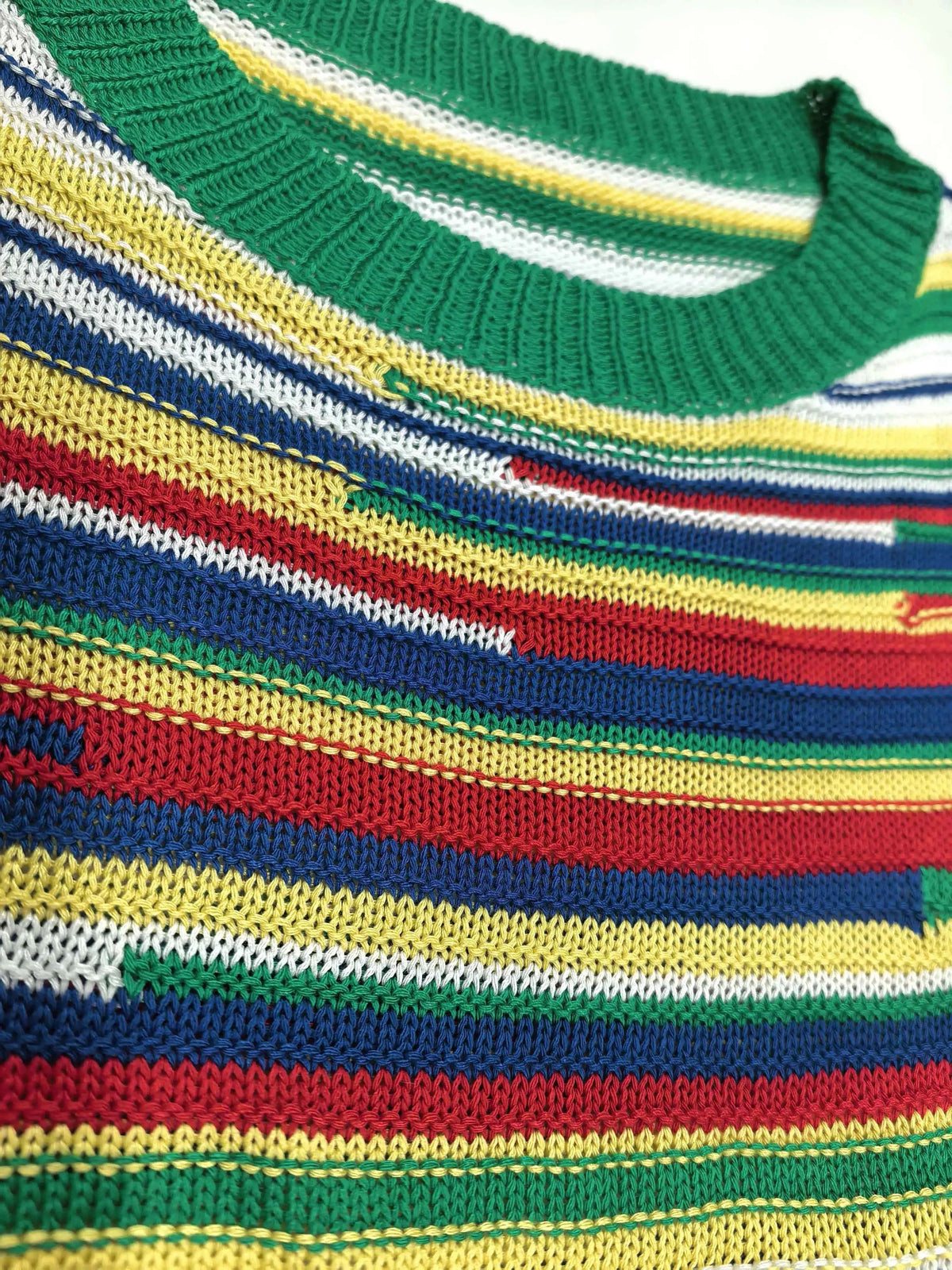 Multi-color rainbow-striped knitted round-neck short-sleeved dress, suitable for various daily outfits, elegant and casual women