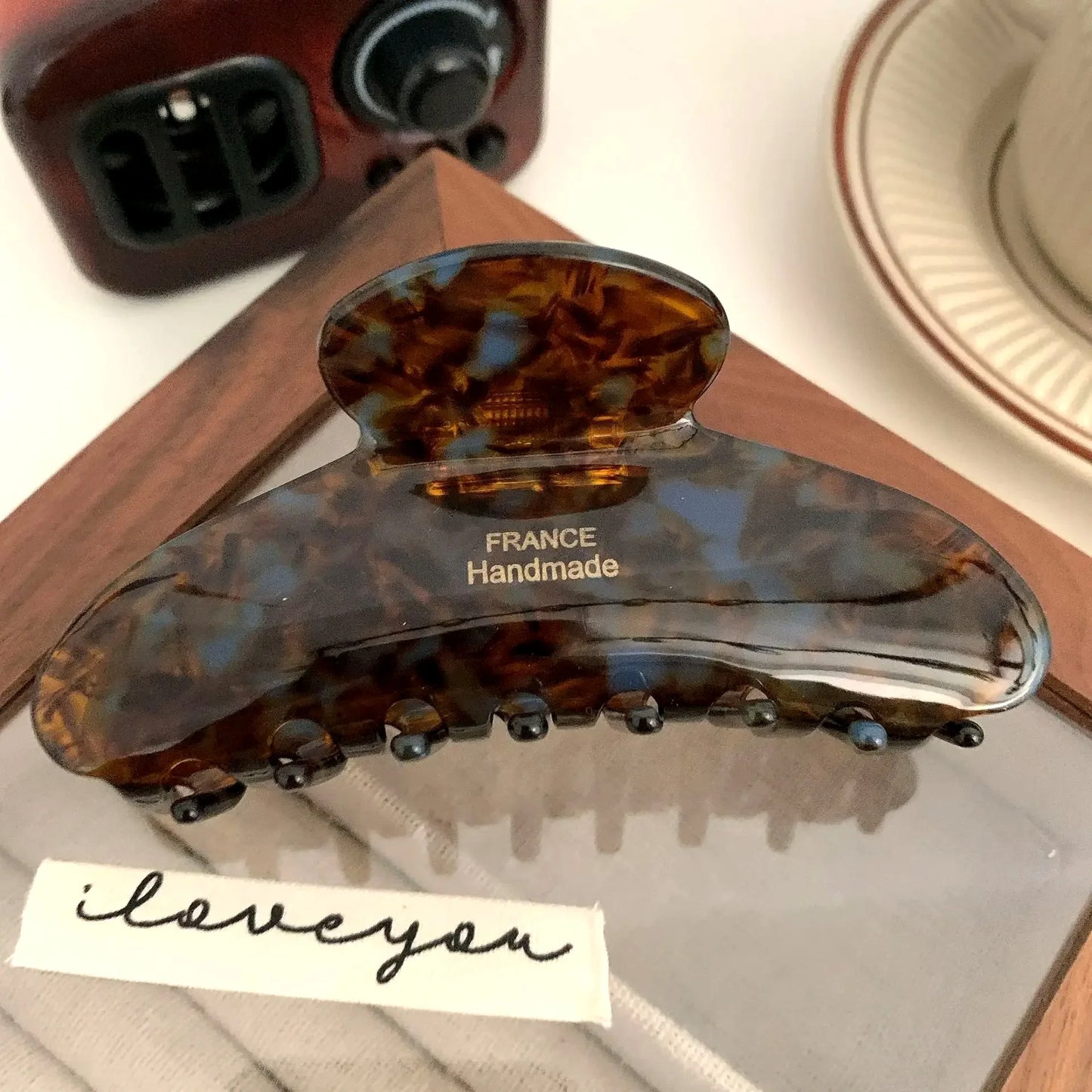 French Floral Hair Claw Temperament Caramel Shark Hair Clip Claw Large Polka Dot Grab Hair Accessory for Women