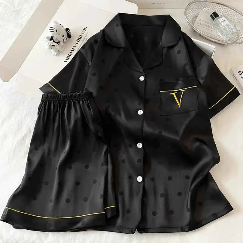 New Luxury Light Heart Ins Style Summer Pajamas for Women, Short Sleeve and Shorts, Ice Silk with Letter Embroidery Homewear Set