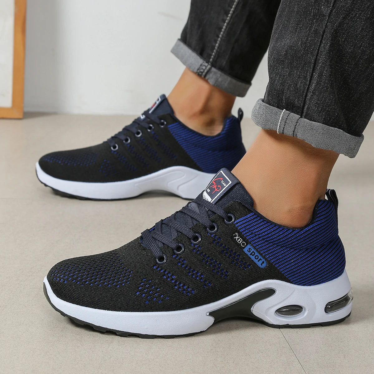 Men's casual sports shoes, breathable mesh lace-up versatile sports shoes