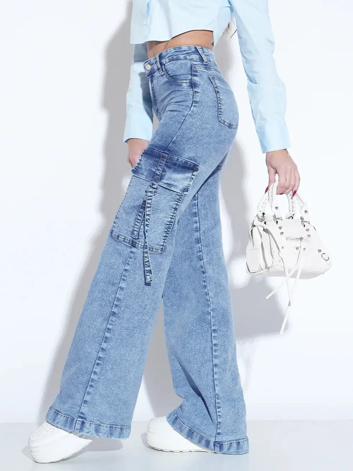 Women's Washed Utility Jeans with Multiple Pockets - Stylish and Practical Denim Pants for Everyday Wear