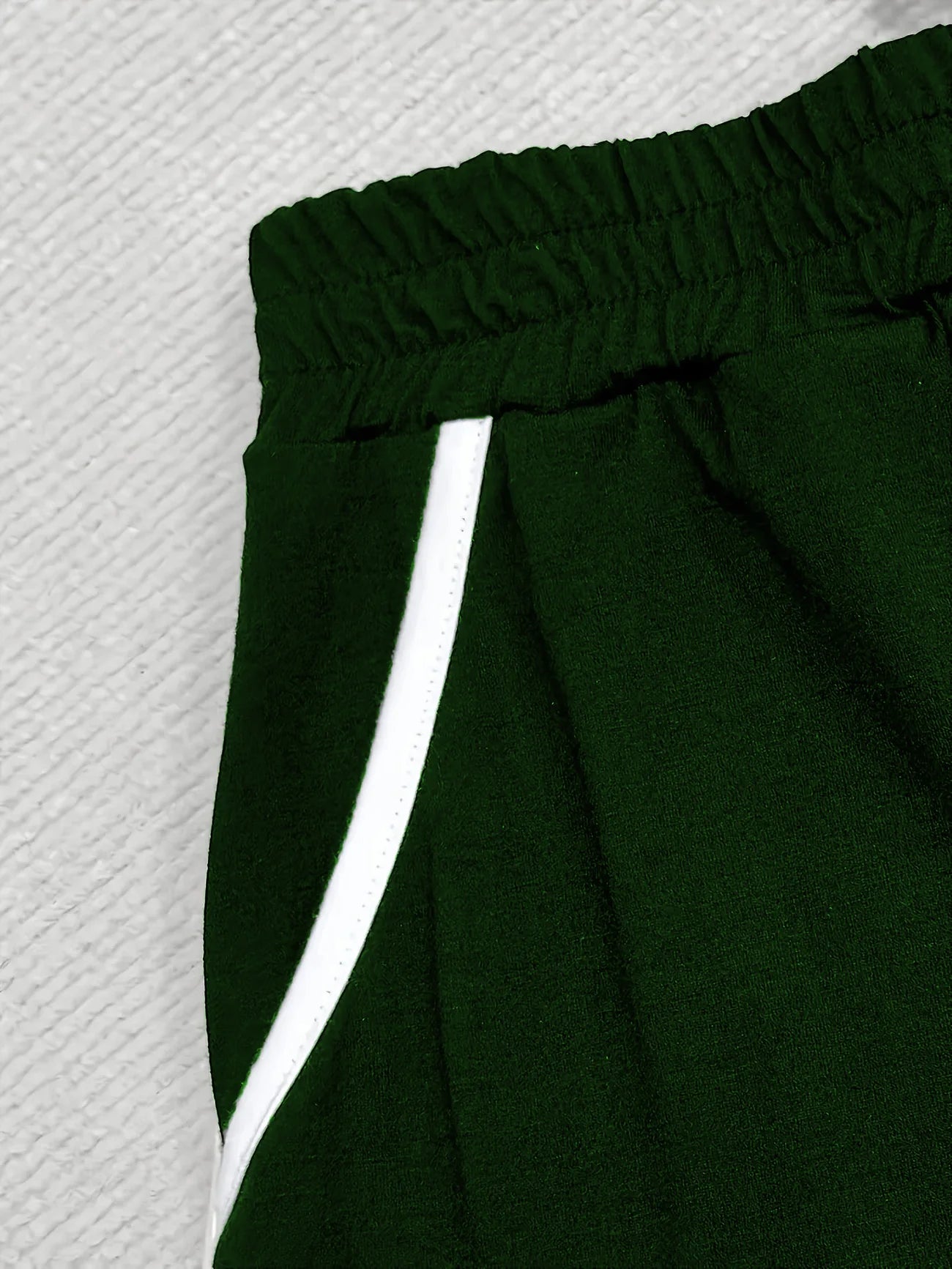 Plus size women's contrasting comfortable stretch cropped pants