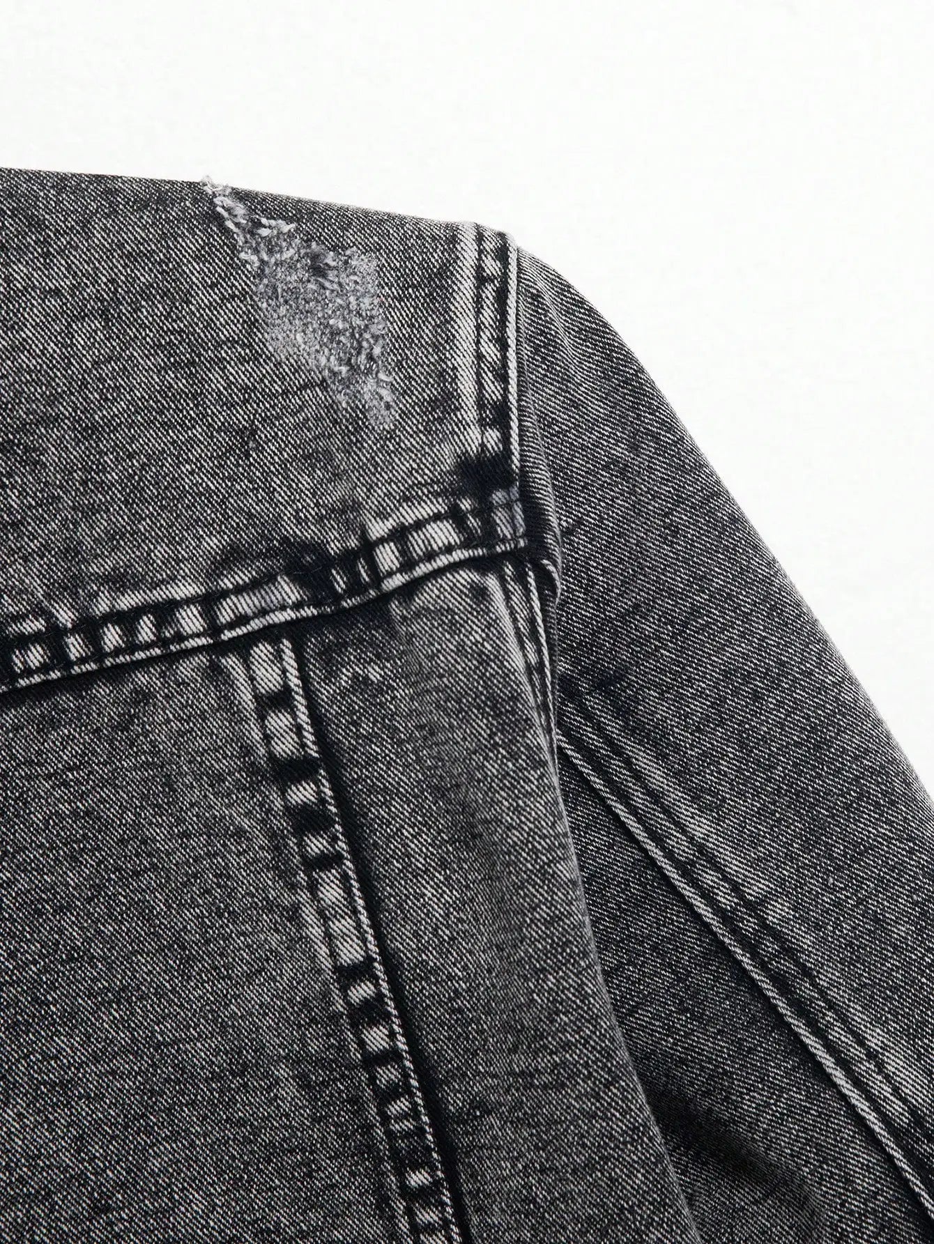 Men's denim jacket for spring and autumn. Dark gray denim coat. Retro, trendy and fashionable. For daily casual wear.