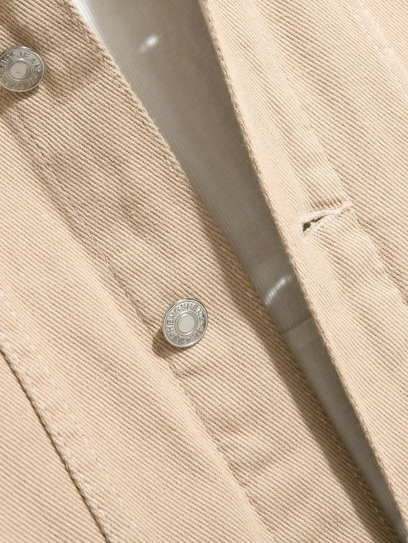 men's denim jacket for spring and autumn. Khaki simple coat. For daily casual wear, with a street - casual and trendy style.