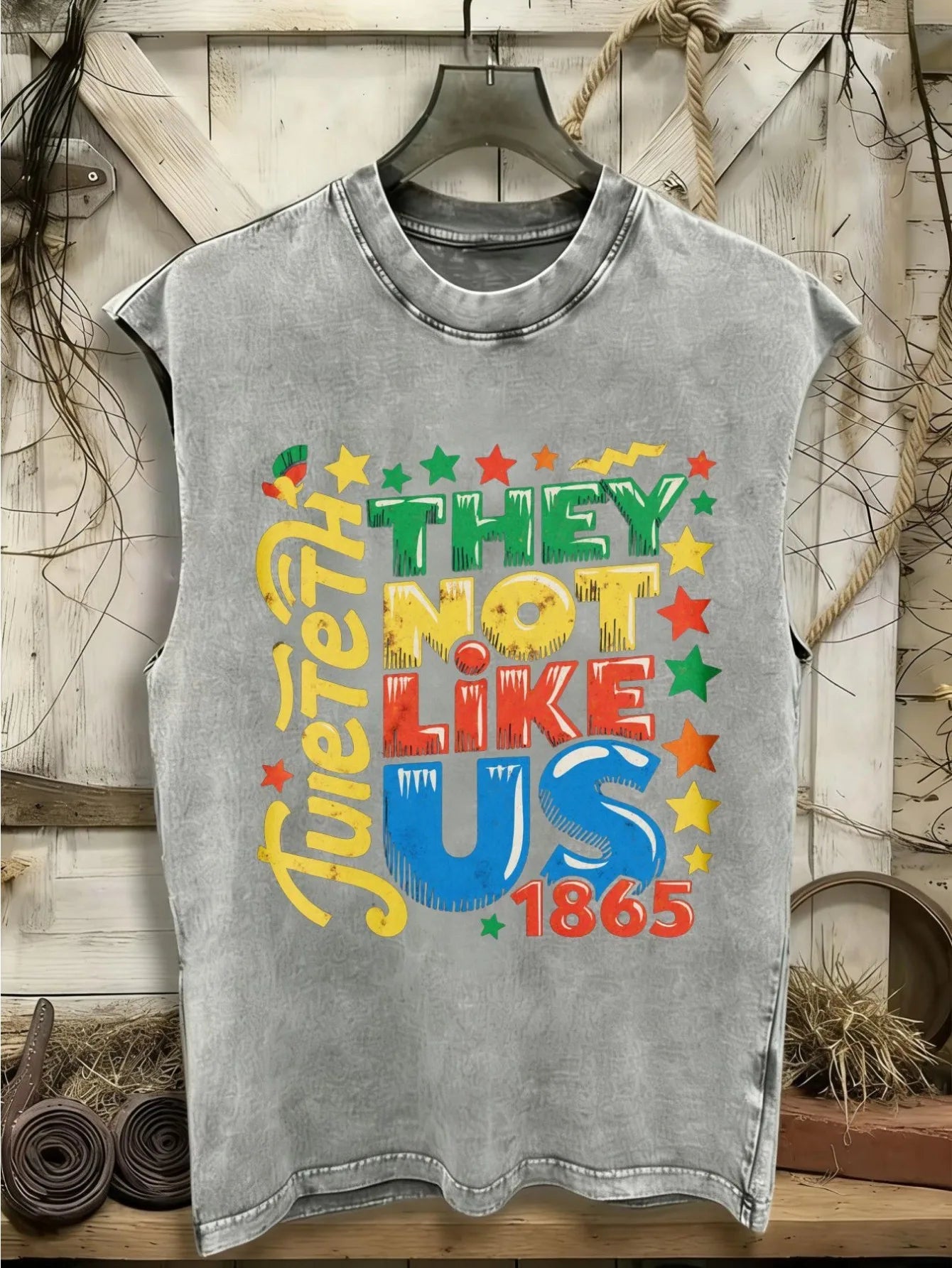 Sleeveless T-Shirt Made Of, Featuring A Washed End and A Y2K Style.