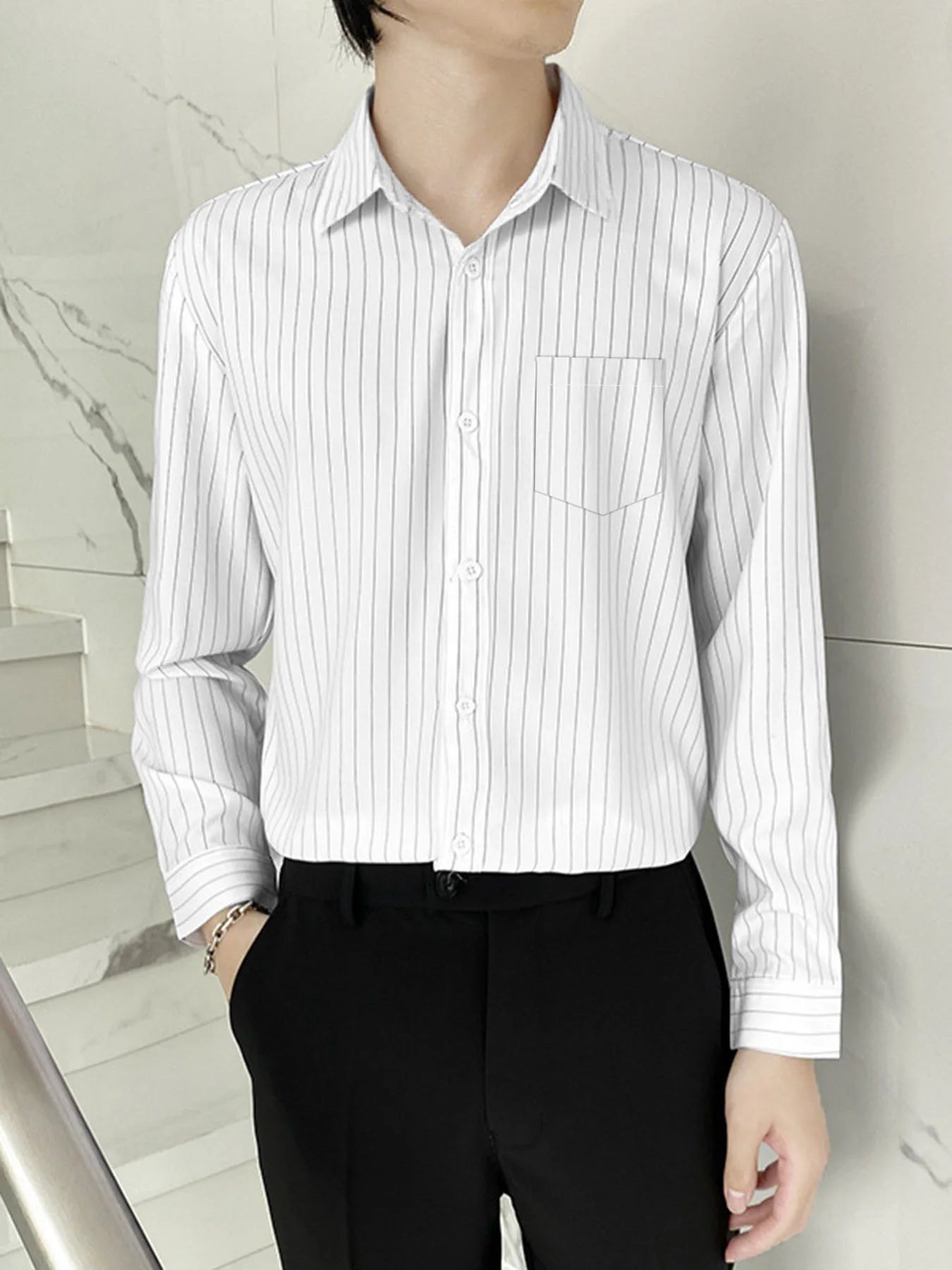 Spring and autumn high-end black striped shirt for men, long sleeve business casual daily commuting shirt.