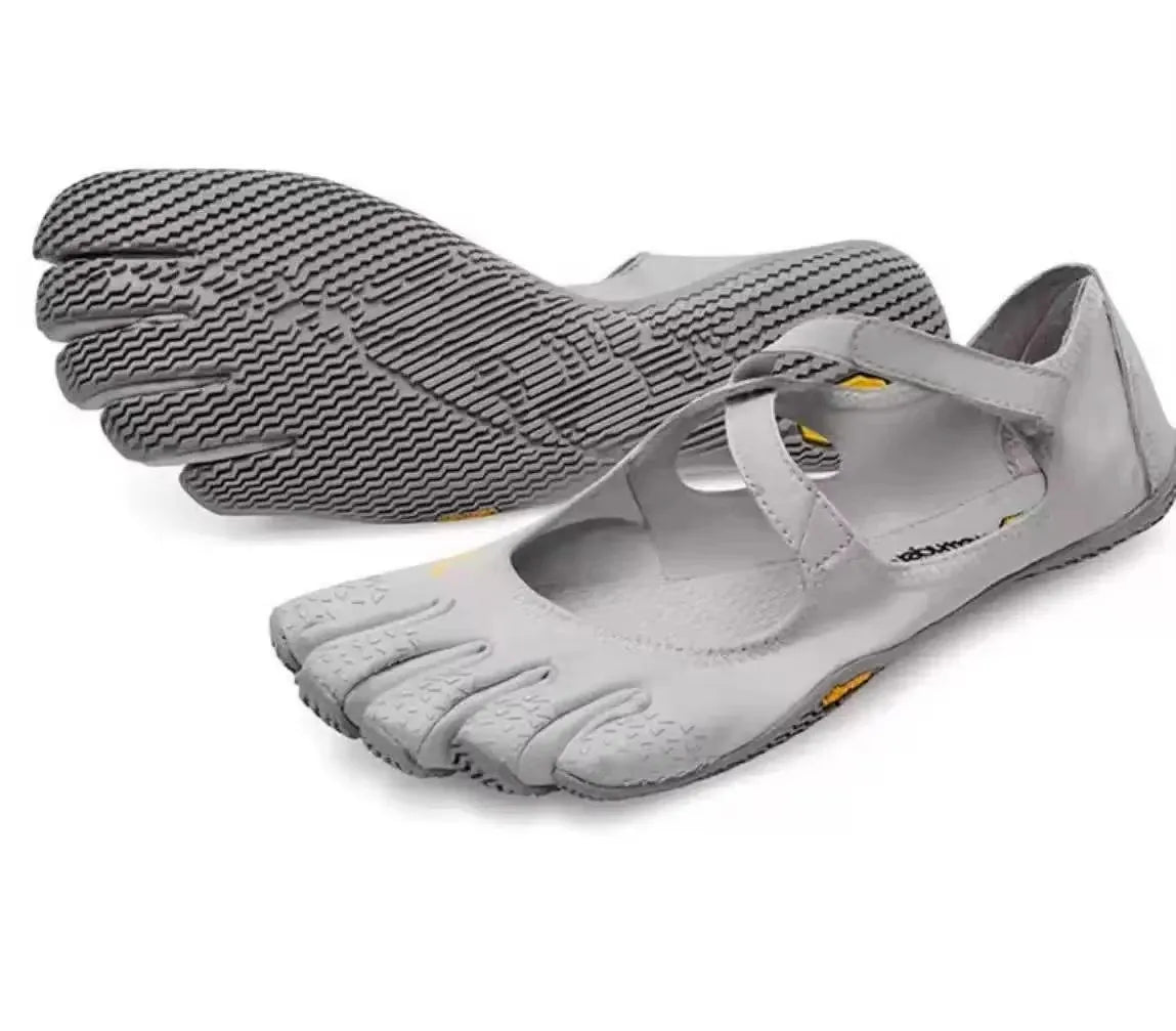 Lightweight, breathable, and quick-drying five-toed V-Soul sneakers are perfect for yoga, walking, and outdoor activities.