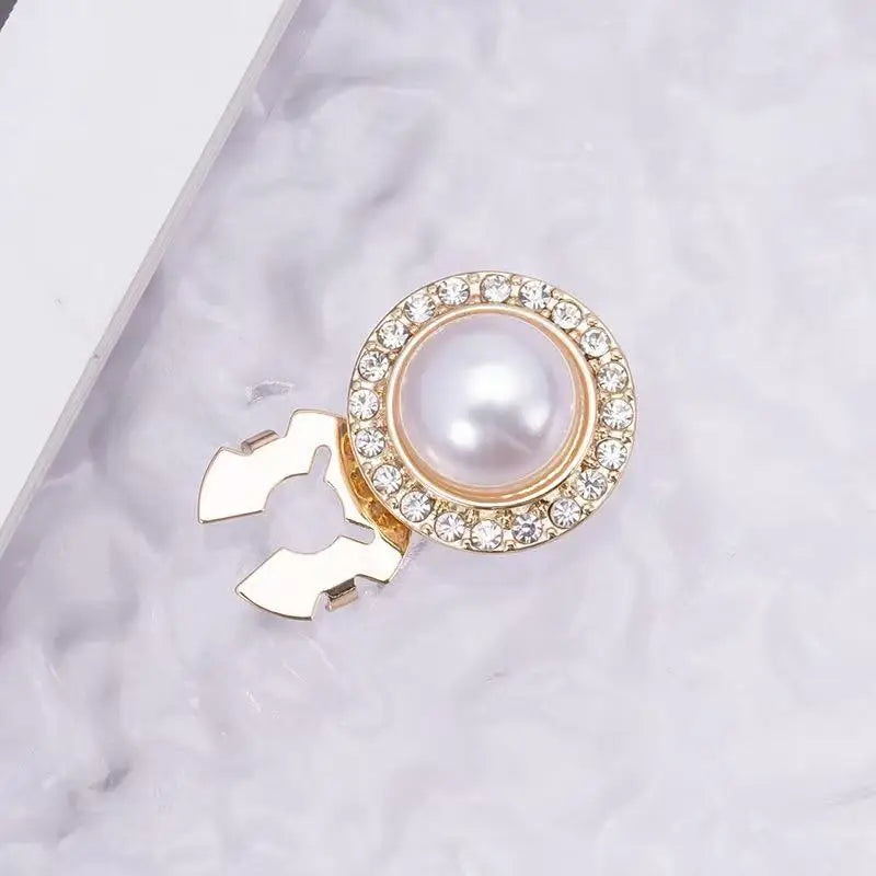 5Pcs Crystal Pearl Clip Cufflinks for Mens Luxury on Button Covers Detachable Decorative Buttons for Shirts Coats Blouses Women