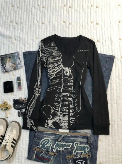 Spring American Retro Skull Printed Long Sleeve Tshirts Women V Neck Slim Fit Waist Base Tops Punk Dark Y2k Gothic Fashion Tees