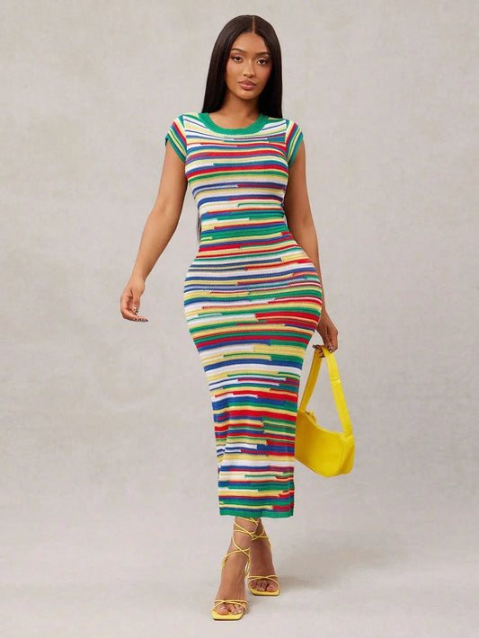 Multi-color rainbow-striped knitted round-neck short-sleeved dress, suitable for various daily outfits, elegant and casual women