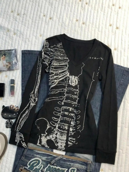 Spring American Retro Skull Printed Long Sleeve Tshirts Women V Neck Slim Fit Waist Base Tops Punk Dark Y2k Gothic Fashion Tees