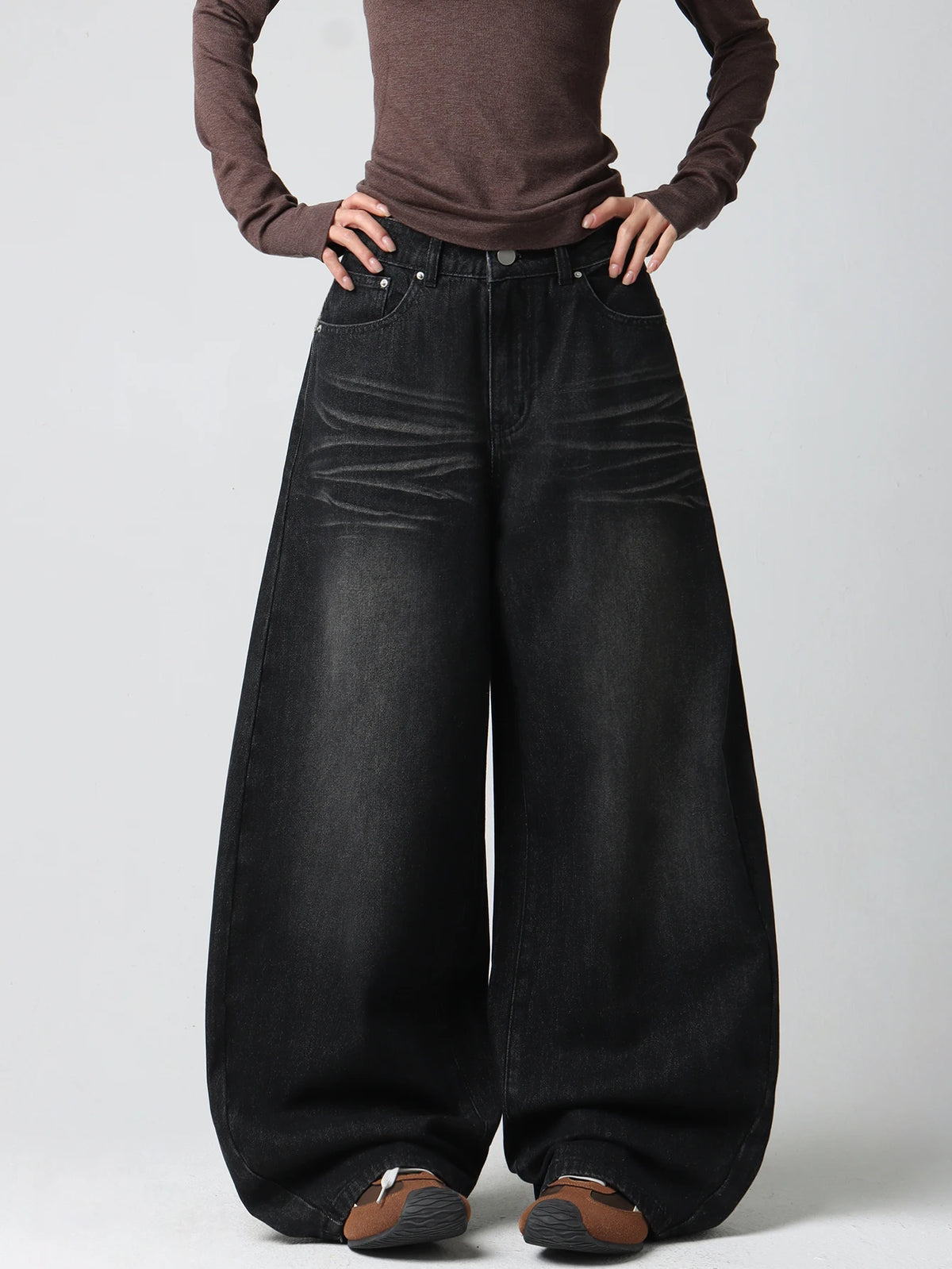Women's American Vintage Applique Embroidery Design Black Loose Wide-Leg Jeans