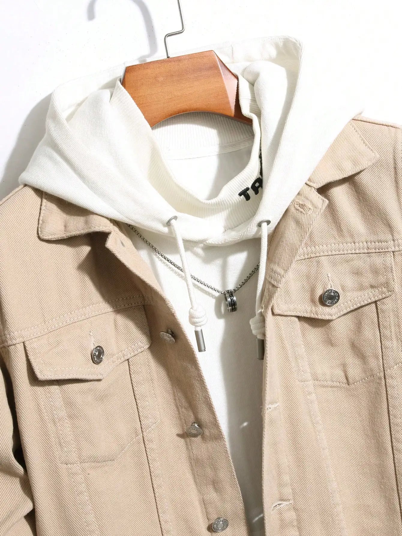 men's denim jacket for spring and autumn. Khaki simple coat. For daily casual wear, with a street - casual and trendy style.