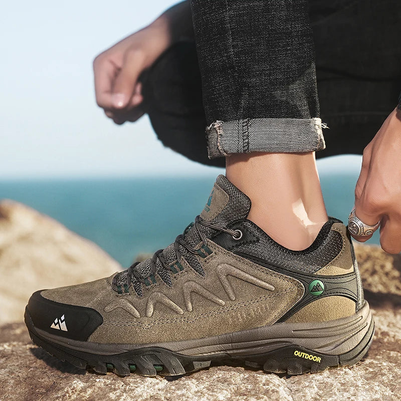 HIKEUP Leather Men Shoes for Men's Casual Shoes Fashion Waterproof Winter Luxury Designer Brand Work Boots Man Non-slip Sneakers