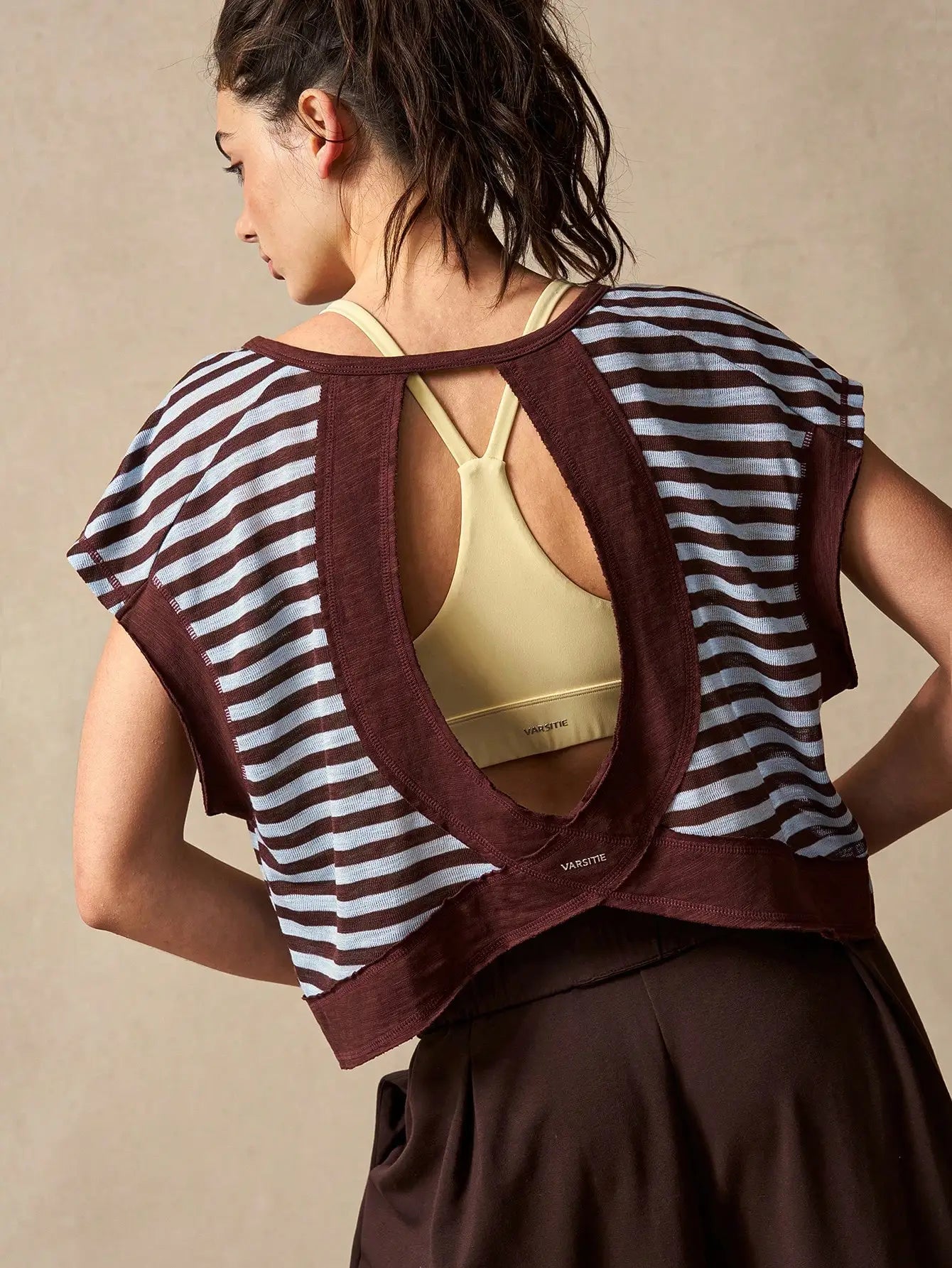 Women Striped Open Back Workout Top Gym Crop Top Summer Active Wear