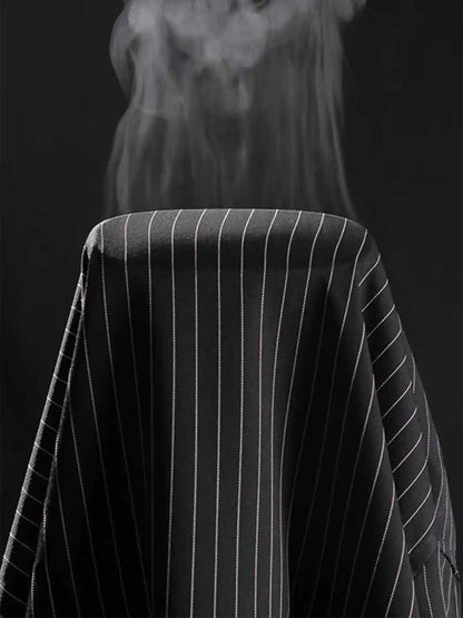 Spring and autumn high-end black striped shirt for men, long sleeve business casual daily commuting shirt.