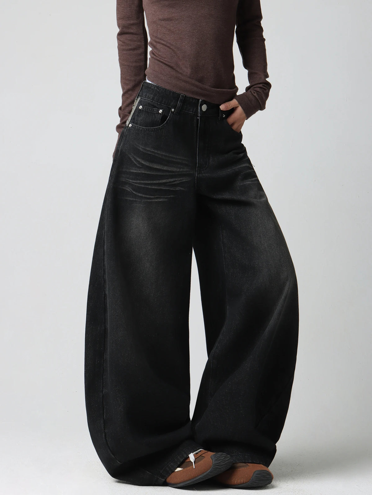Women's American Vintage Applique Embroidery Design Black Loose Wide-Leg Jeans