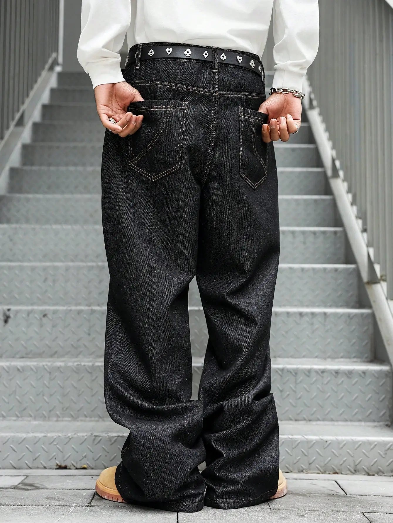 Men's Fashion Trend Casual Patchwork Distressed Flared Black Jeans, Loose, Comfortable, and Breathable Style.