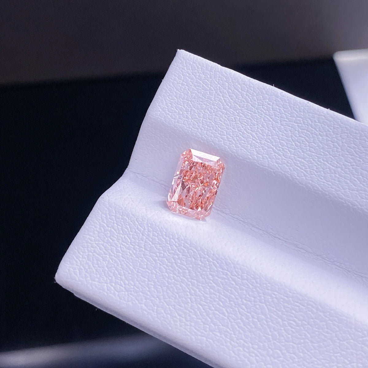 With IGI certificates Pink lab grown diamonds CVD HPHT Fancy Color Lab Created Diamond Wholesale