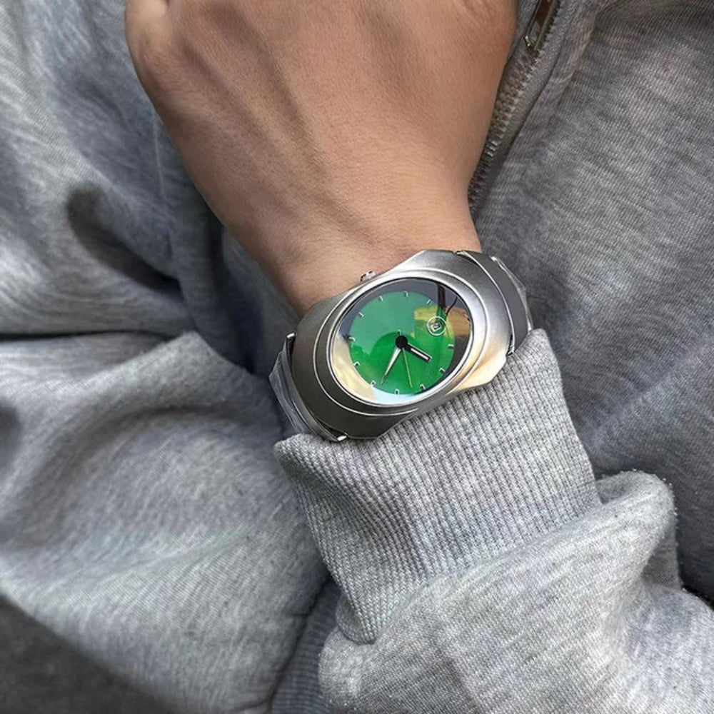 Hot Quartz Watch Mens Y2k Red Alien Style Green Creative Blade Design Special Fashion Unique Steel Men Watch Personalize AAA Clock