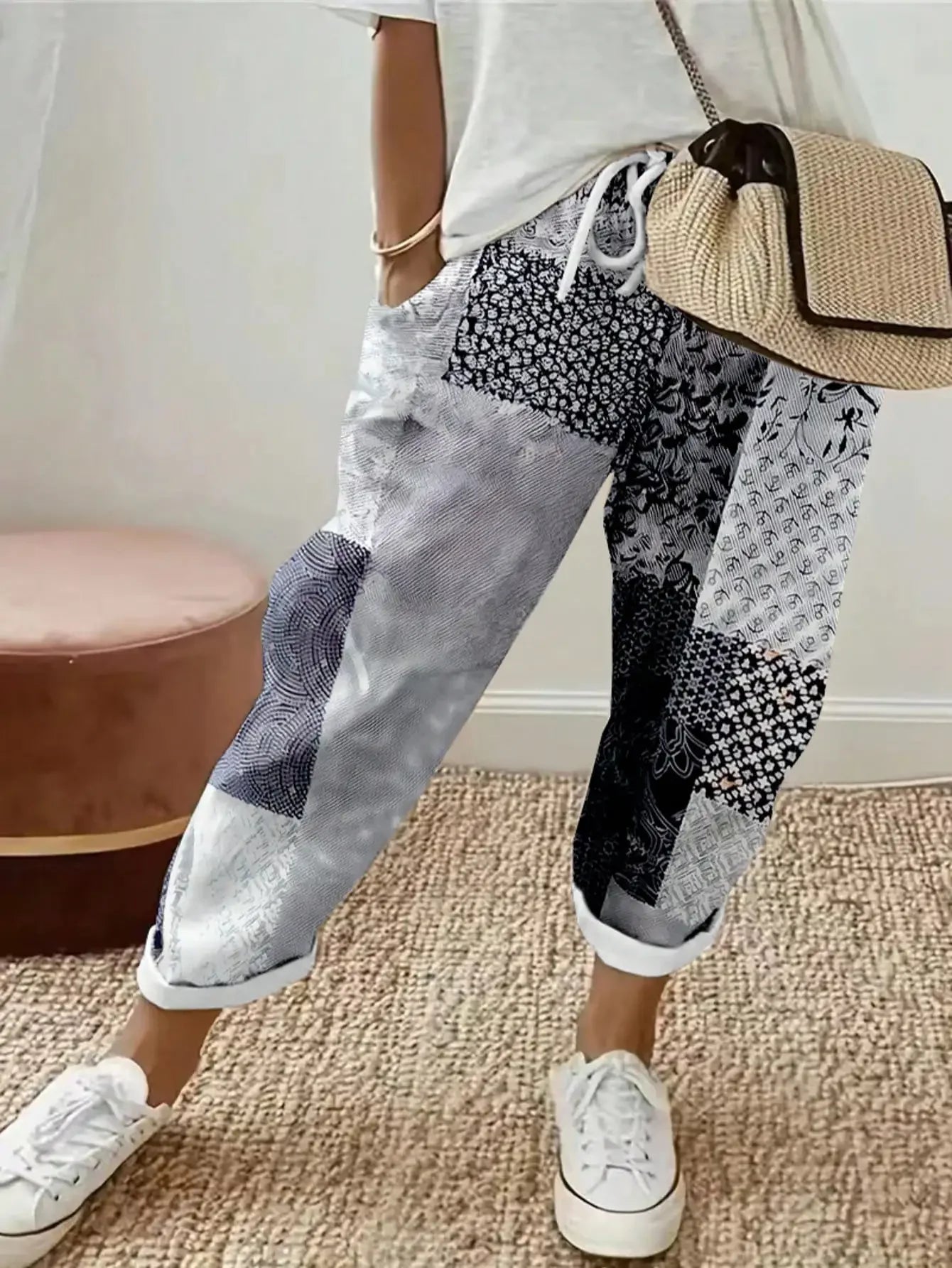 Women's Fashion Plus size 1XL-5XL Printed Flower Pants Ladies Casual Comfortable Loose Pocket Pants Casual Mid-waist Haren Pants