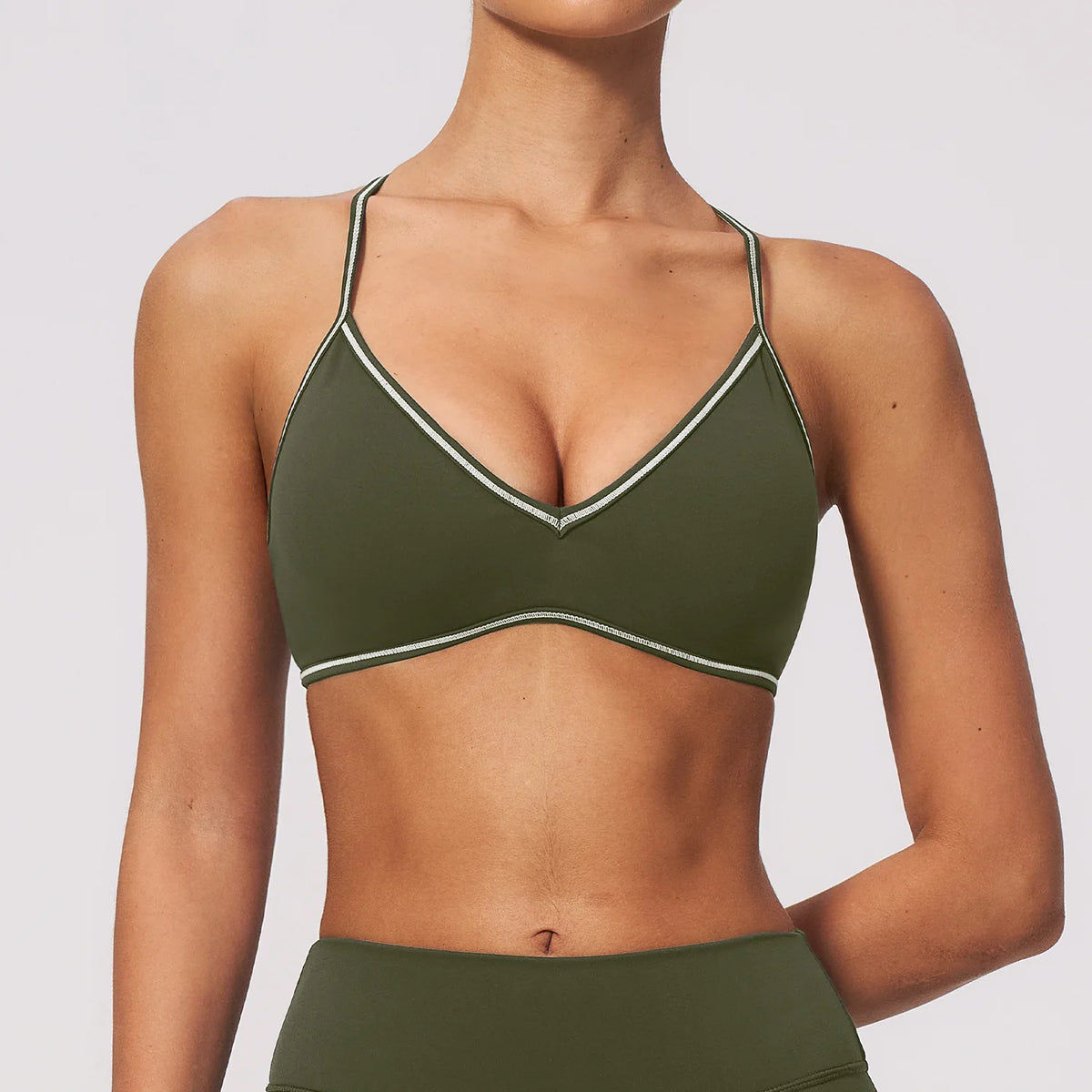Women Deep V Neck Sports Bra with Contrast Piping Y Back Racerback Padded Gym Workout Yoga Bras Female Activewear Push Up Top