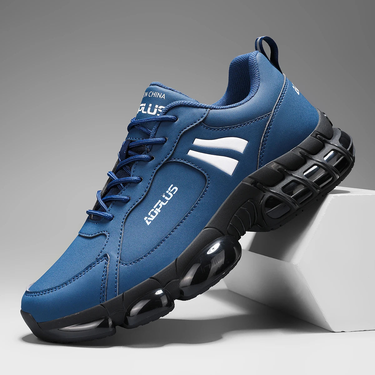 Four Seasons' new classic comfortable thick-soled anti-slip shoes with added height, for couples, are durable, have high elastic