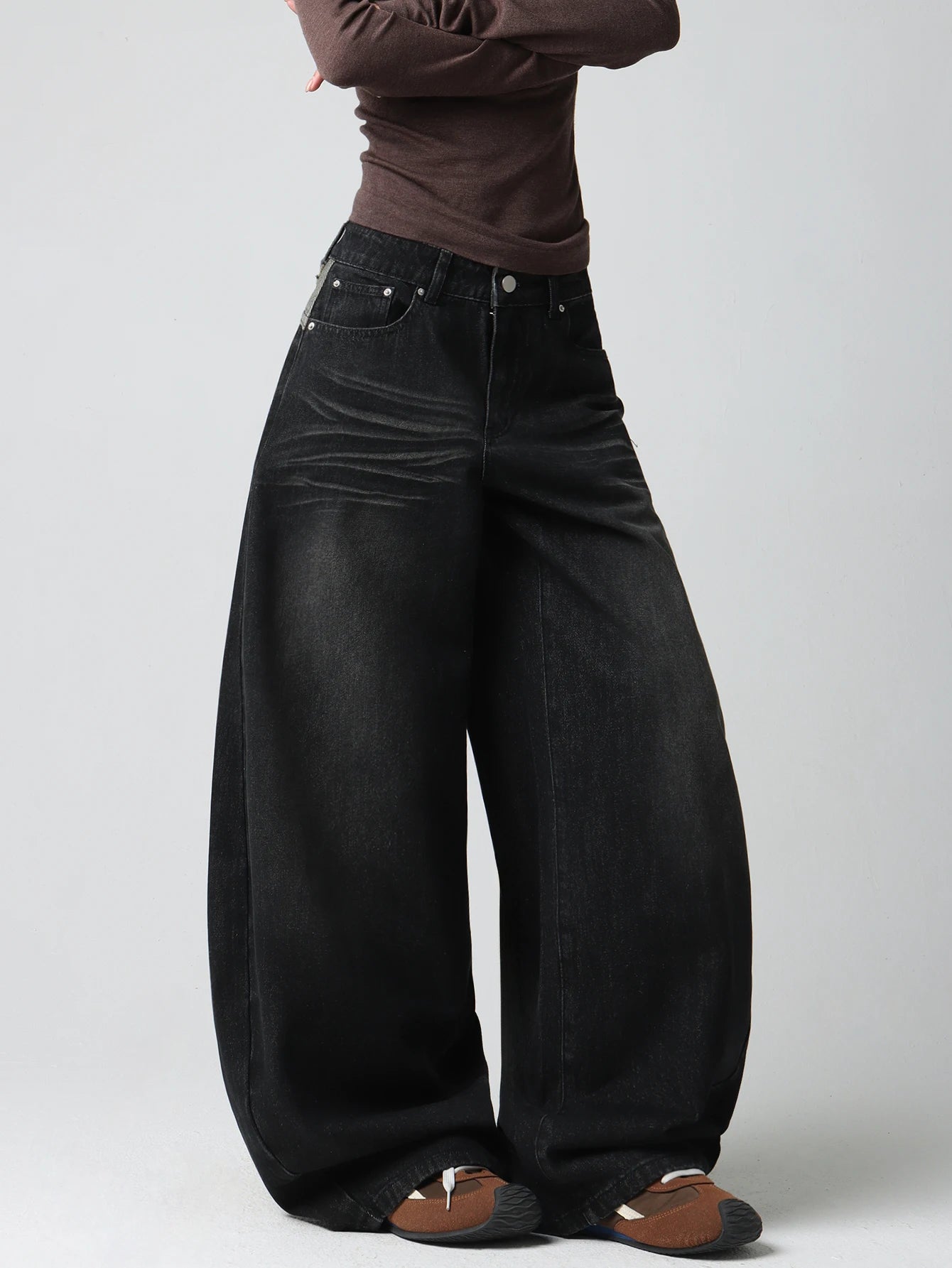 Women's American Vintage Applique Embroidery Design Black Loose Wide-Leg Jeans