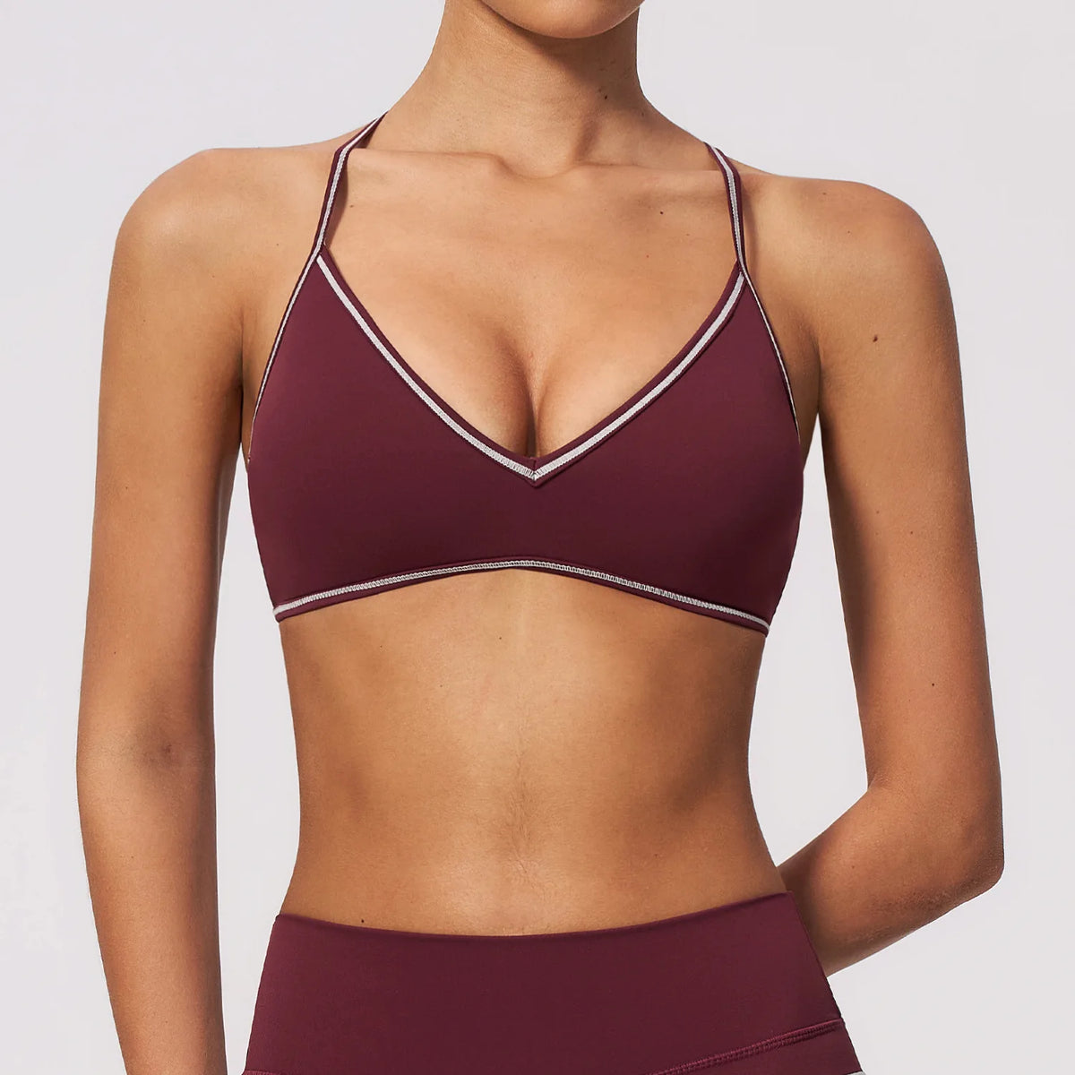 Women Deep V Neck Sports Bra with Contrast Piping Y Back Racerback Padded Gym Workout Yoga Bras Female Activewear Push Up Top