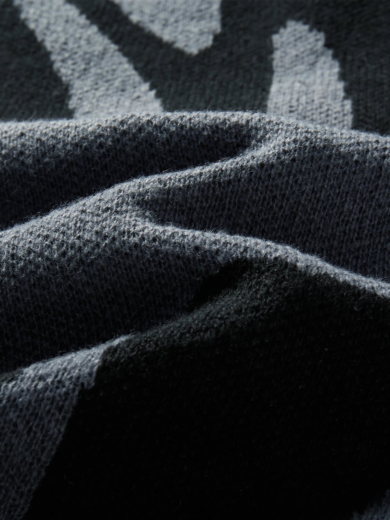 New Trendy Autumn and Winter Irregular Jacquard Pattern Pullover Sweater Casual Round Neck Color-Blocking Knit Men's Pullover