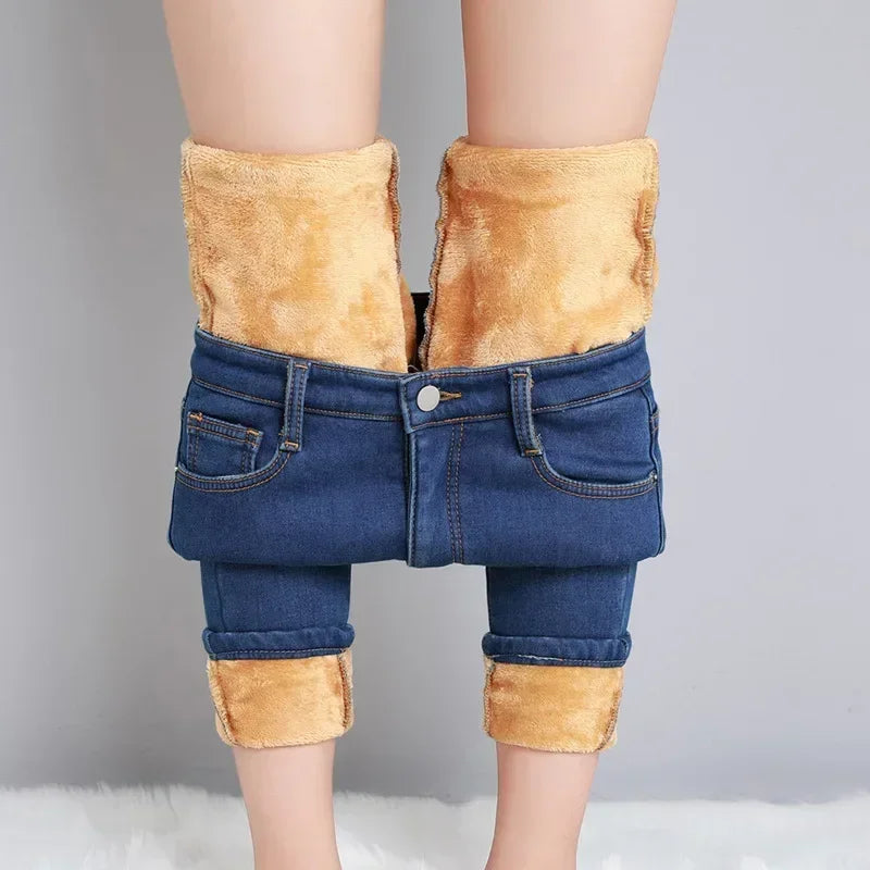 Winter Lady Thermal Plush Jeans Snow Warm Stretch Jeans Hot Sale High Waist Fleece Pants Female Straight Leg Denim Trousers