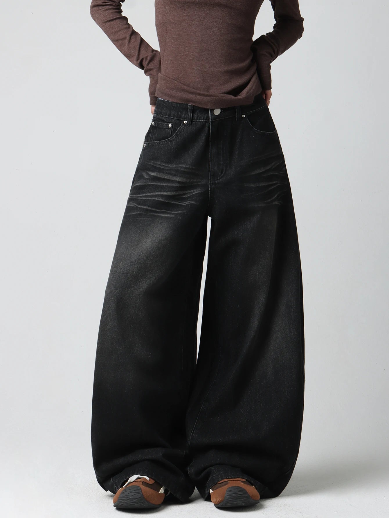 Women's American Vintage Applique Embroidery Design Black Loose Wide-Leg Jeans