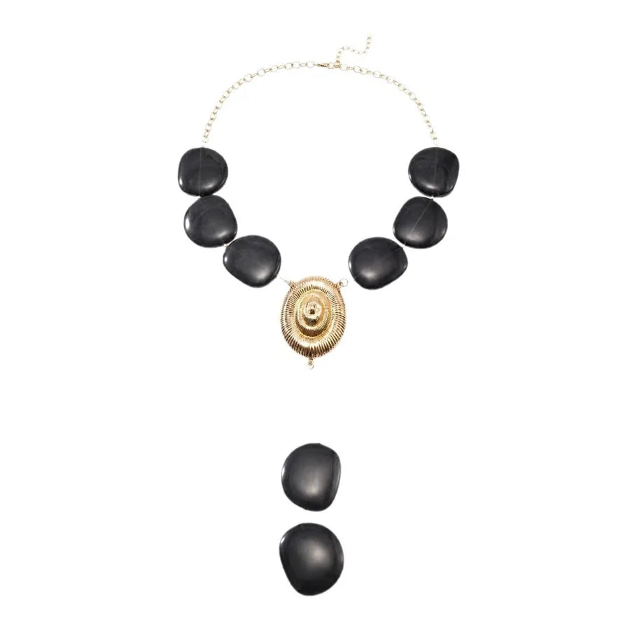 European and American retro plate pendant necklace light luxury high-end Y-shaped collarbone chain niche design necklaces for women
