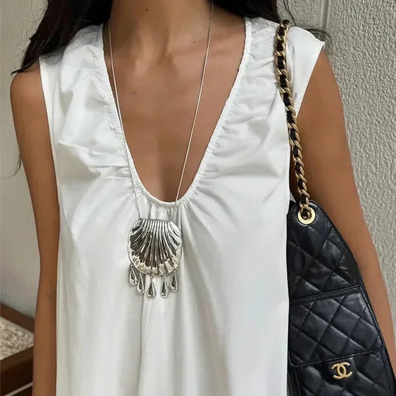 Vintage Exaggerated Metal Large Shell Shape Tassel Water Drop Pendant Necklaces for Women Party Heavy Jewelry Fashion Accessory